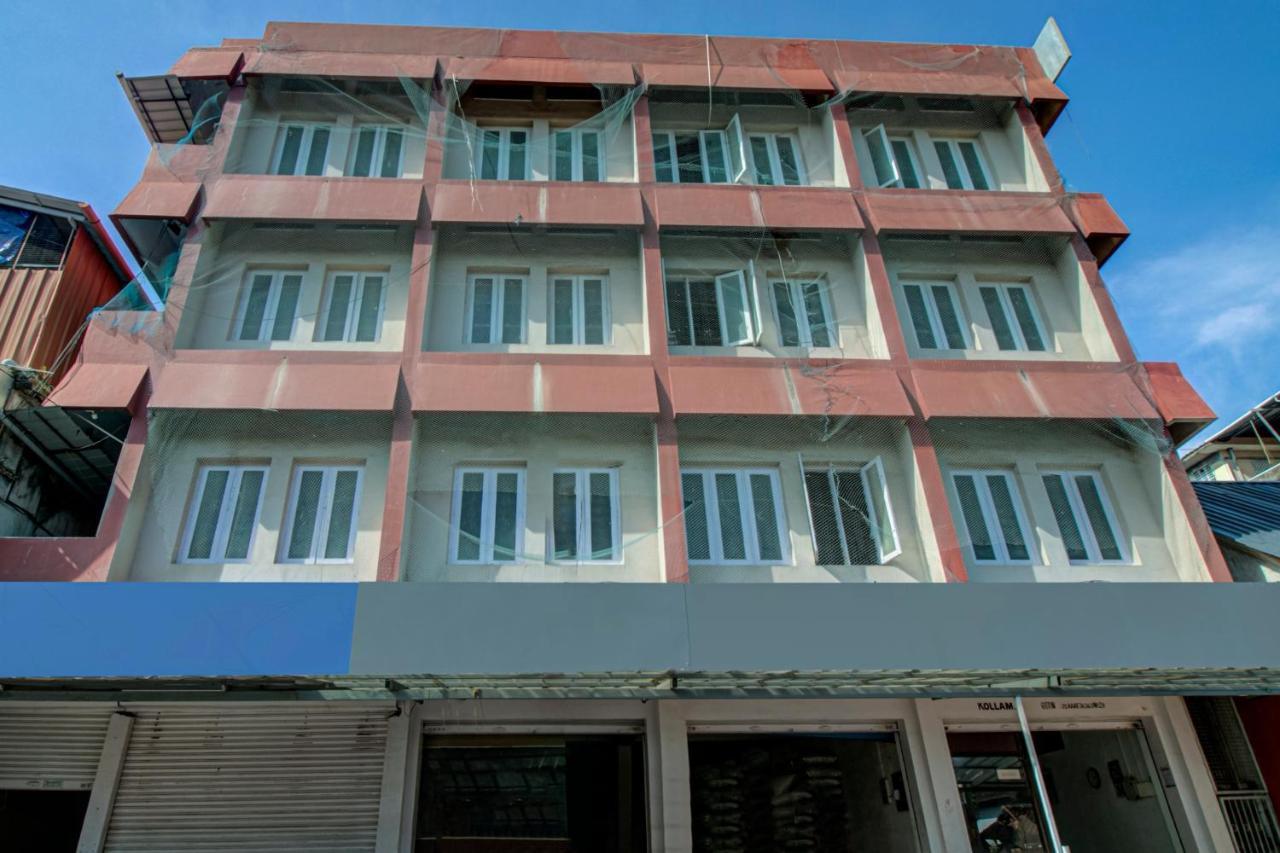Spot On J P Tourist Home Kollam Exterior foto